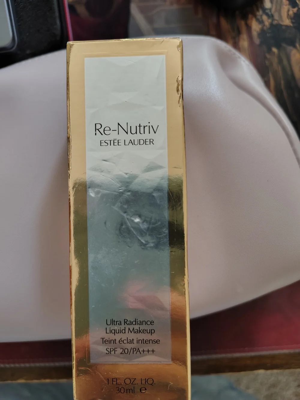 Estee Lauder Re-Nutriv Ultra Radiance Liquid Makeup -1c0 cool